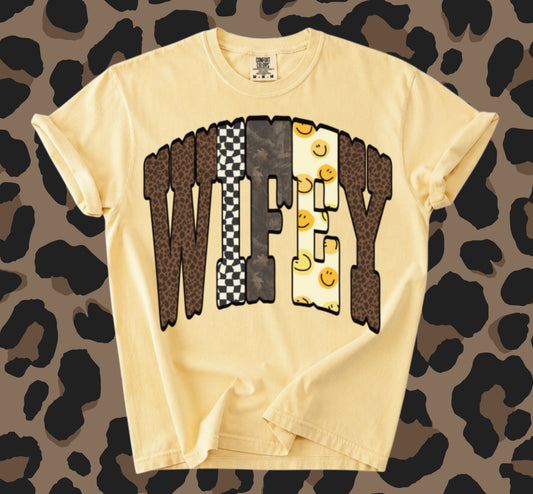 Smiley Wifey Graphic Tee